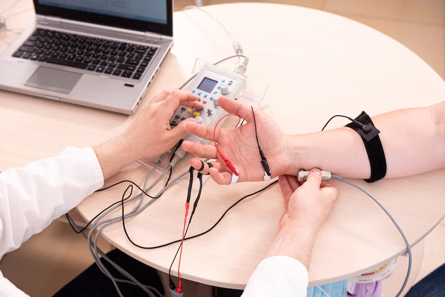 İmplantasiya olunan kardioverter-defibrilyator (ICD) yerləşdirilməsi